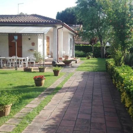 La Casa Di Angelo E Gladys Villa Bella Farnia Exterior photo